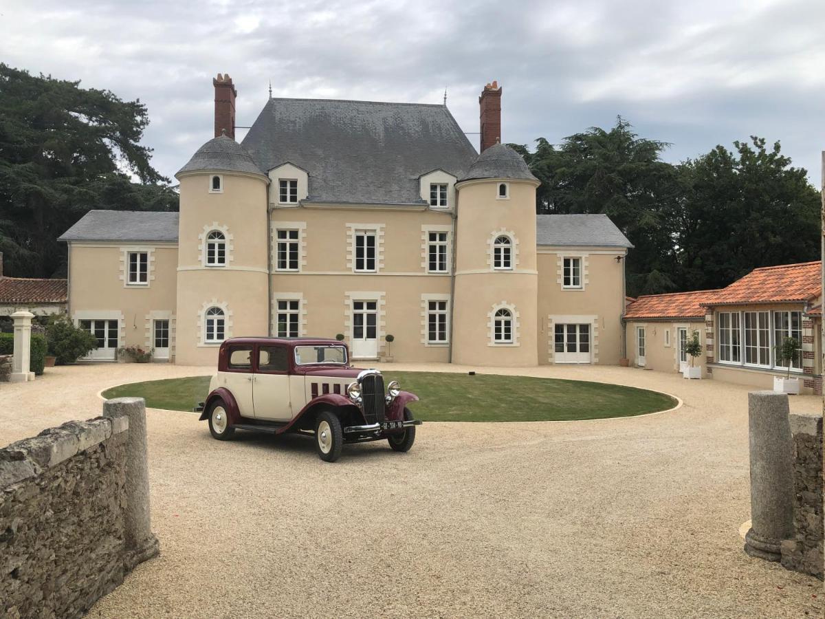 Domaine De La Mazure Bed & Breakfast La Chapelle-Basse-Mer ภายนอก รูปภาพ